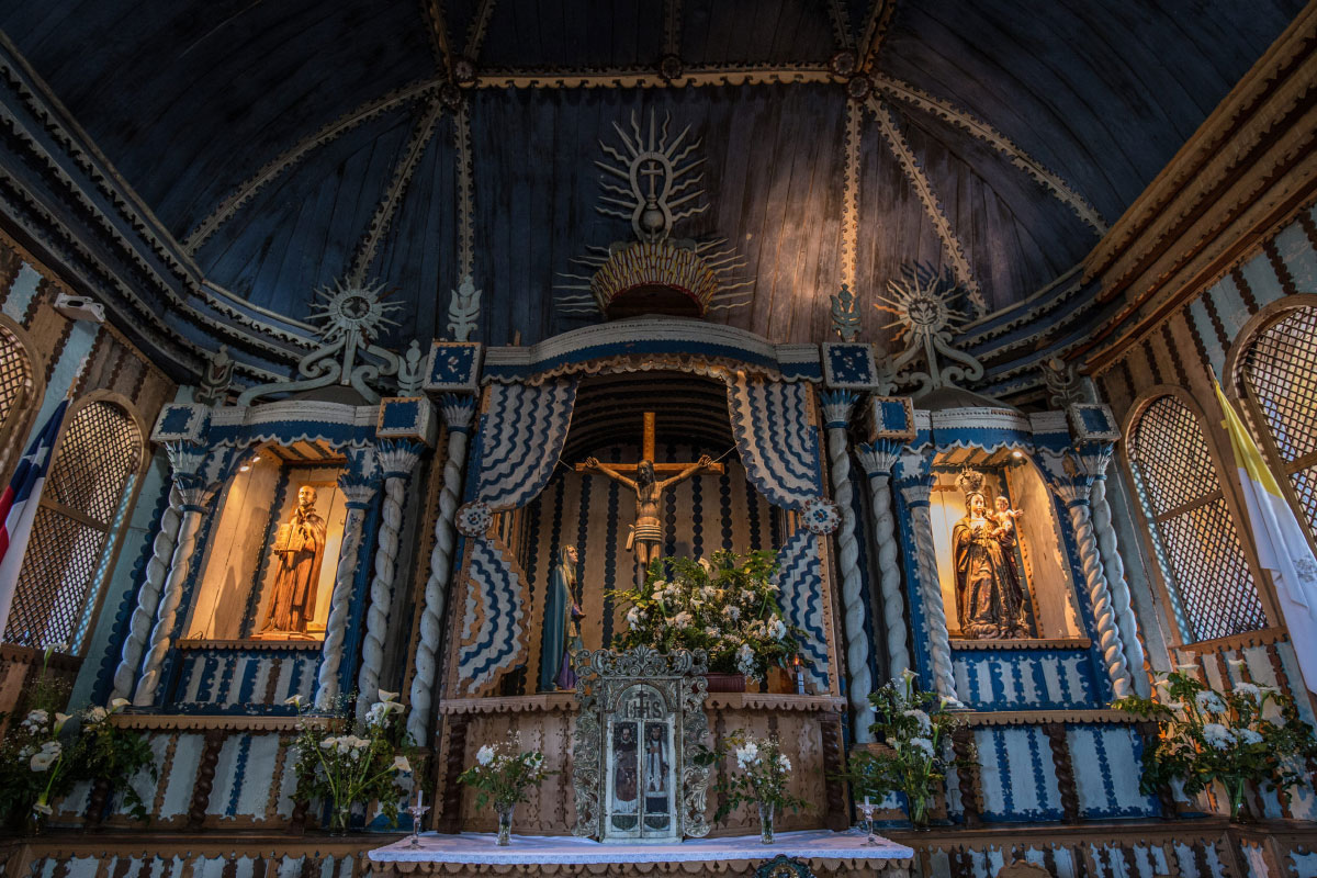 Detalle del trabajo en madera de la Iglesia de Achao